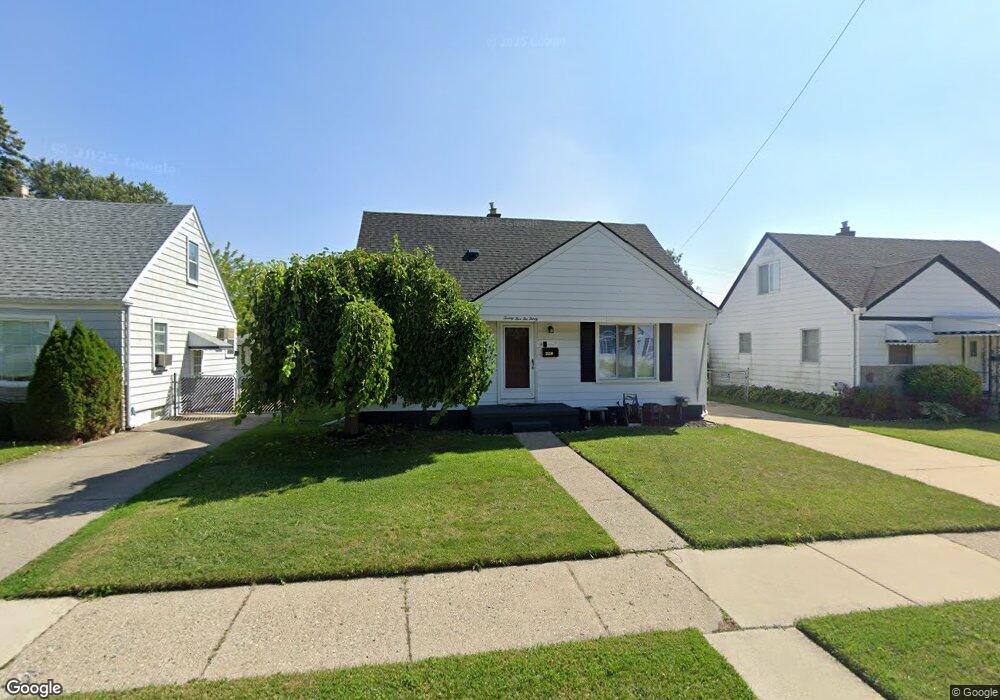 25230 Buick St, Roseville, MI 48066 - photo 1