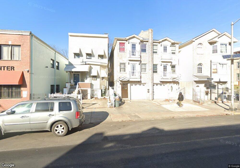 497 Ocean Ave unit 2, Jersey City, NJ 07305 - photo 1