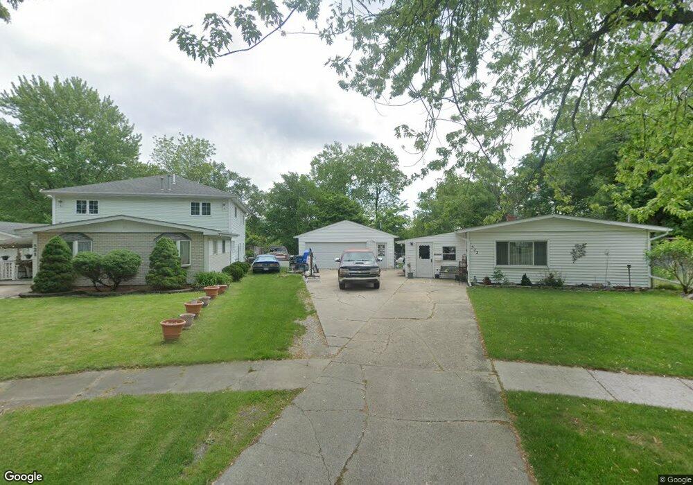 522 Devon Dr, Dyer, IN 46311 - photo 1