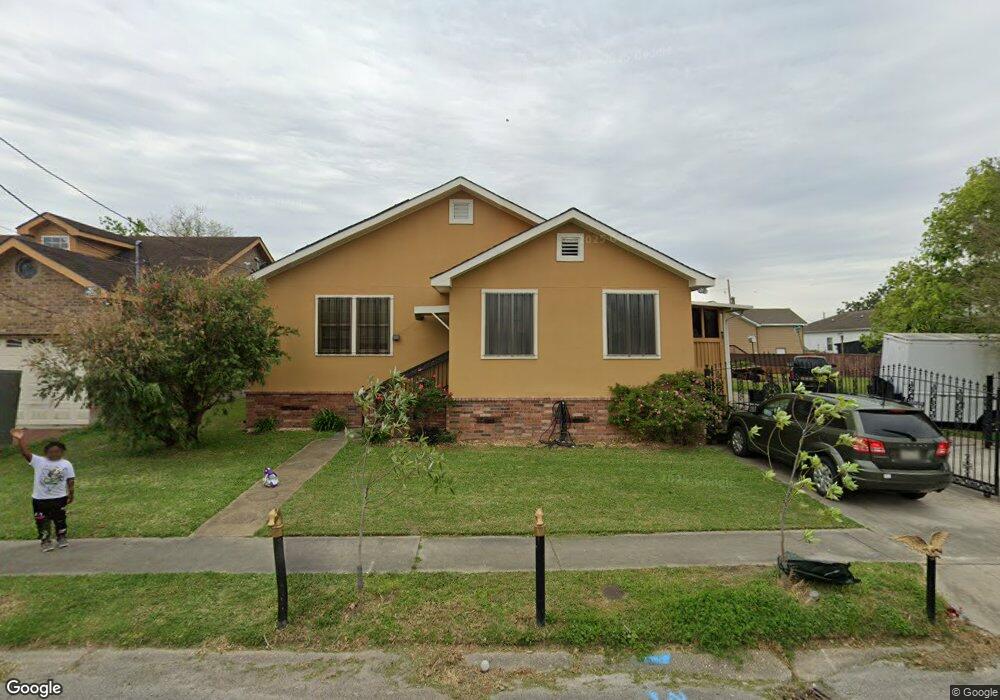 5042 Congress Dr, New Orleans, LA 70126 - photo 1