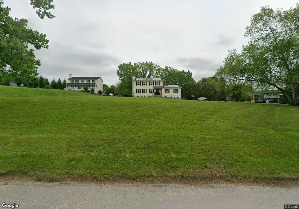 2 Robin Ln, Wappingers Falls, NY 12590 - photo 1