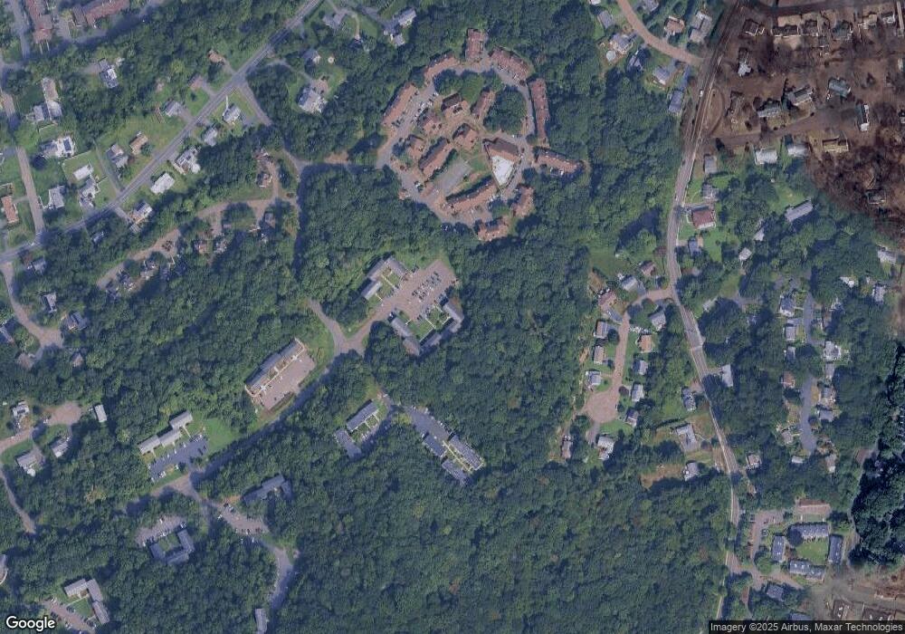 81 Briarwood Ln unit A, Branford, CT 06405 - photo 1