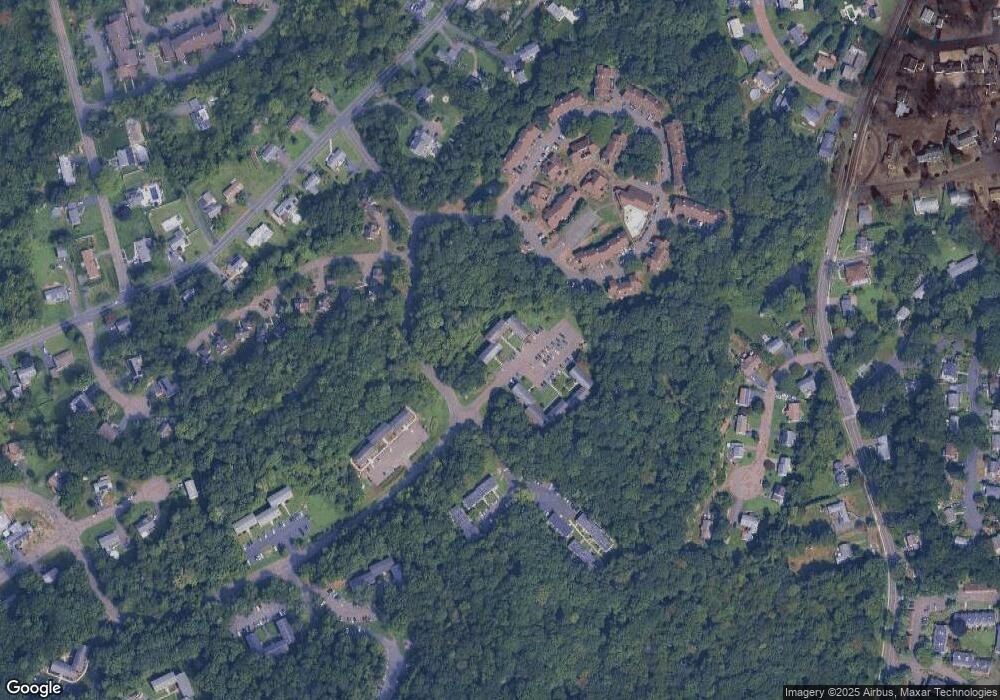 77 Briarwood Ln unit F, Branford, CT 06405 - photo 1