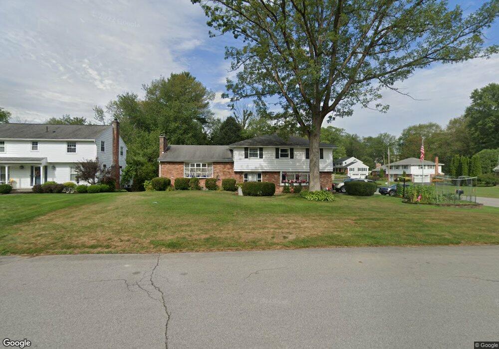 15 Marilyn Dr, Schenectady, NY 12302 - photo 1