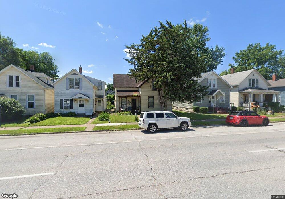 1535 W 4th St, Davenport, IA 52802 - photo 1