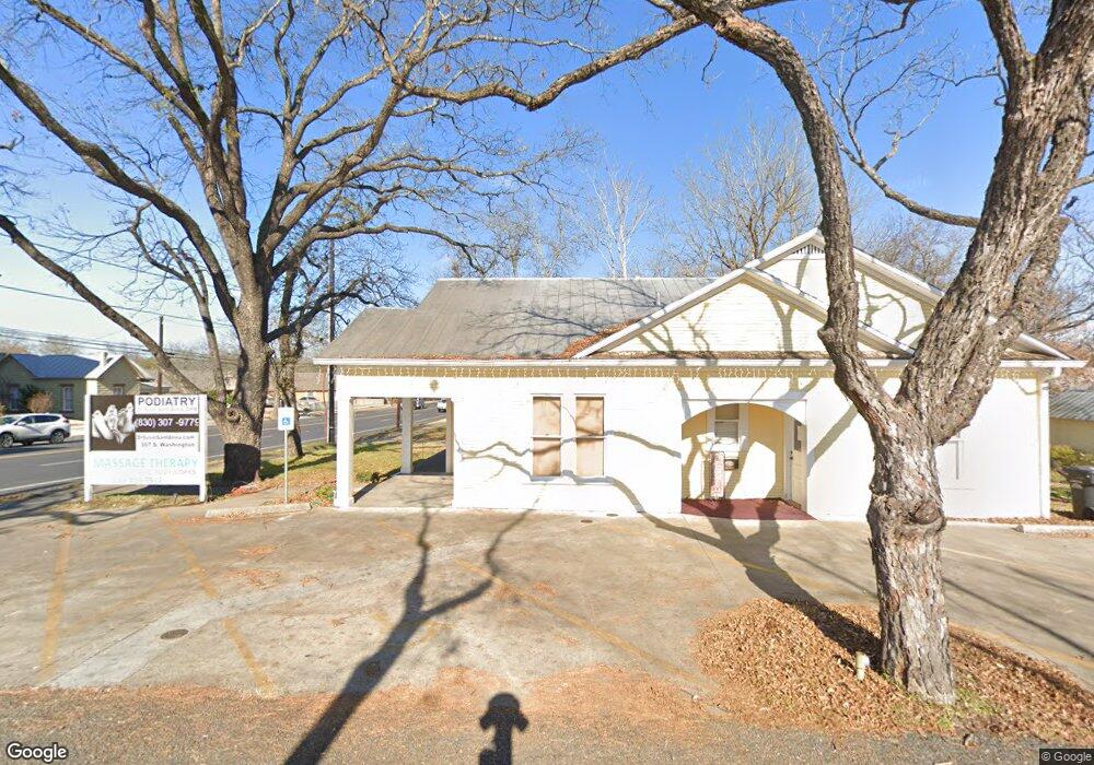 307 S Washington St, Fredericksburg, TX 78624 - photo 1