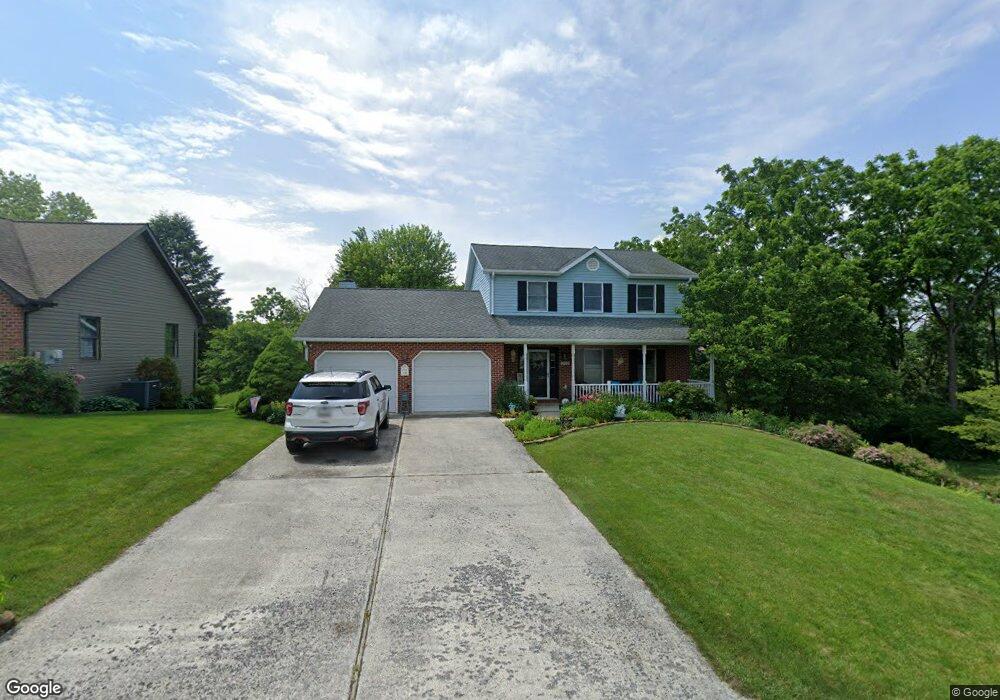 919 Bard Dr, Chambersburg, PA 17202 - photo 1