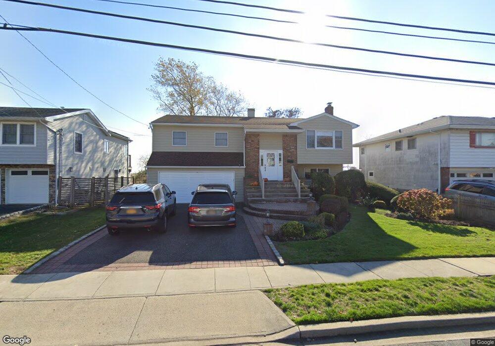 539 Links Dr E, Oceanside, NY 11572 - photo 1