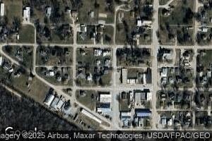 102 S Birch Ave, Garrison, IA 52229