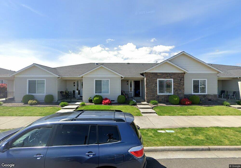 311 S Haskell St, Central Point, OR 97502 - photo 1