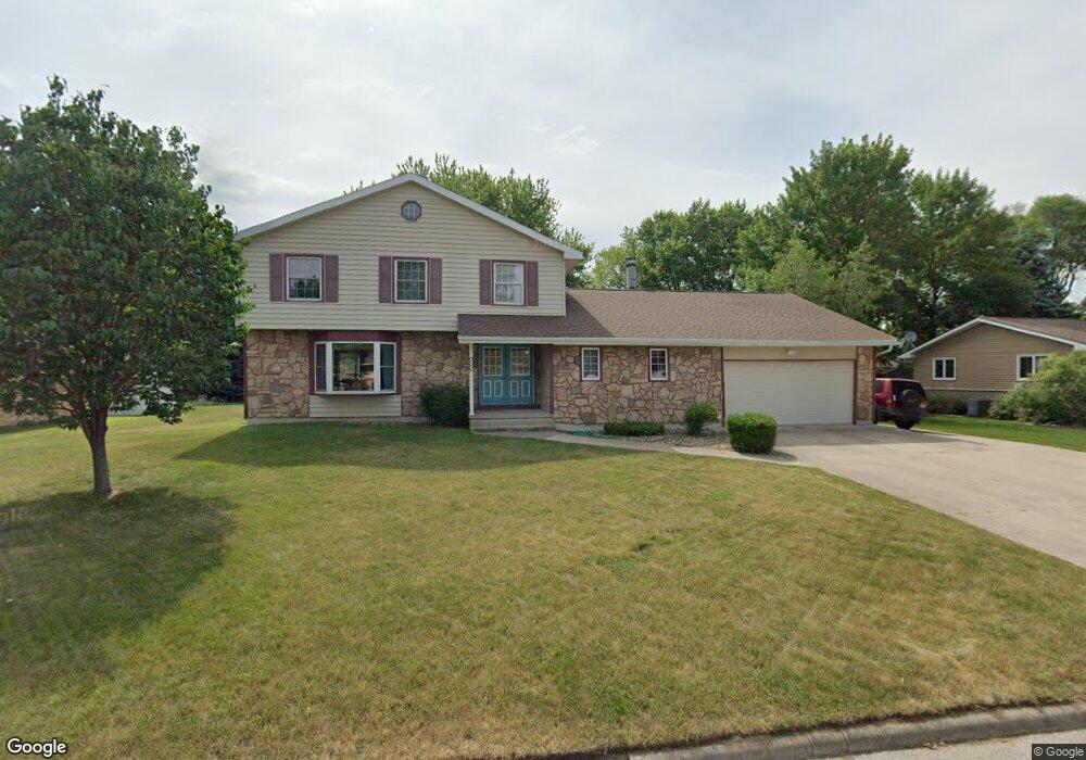 1244 9th St, Jesup, IA 50648 - photo 1