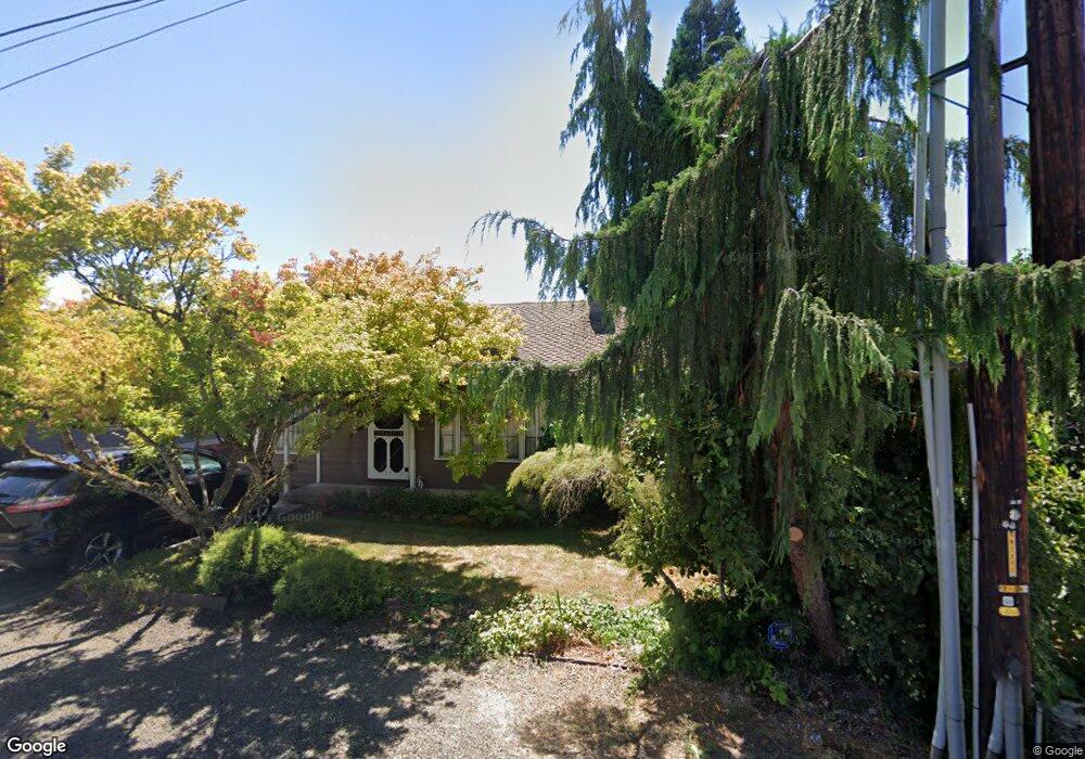 616 W Grant St, Carlton, OR 97111 - photo 1