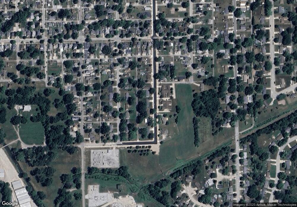 231 S Baxter St, Auburn, IN 46706 - photo 1