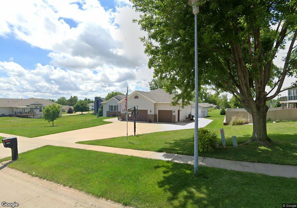 2915 Chippewa Trail NE, Cedar Rapids, IA 52411 - photo 1