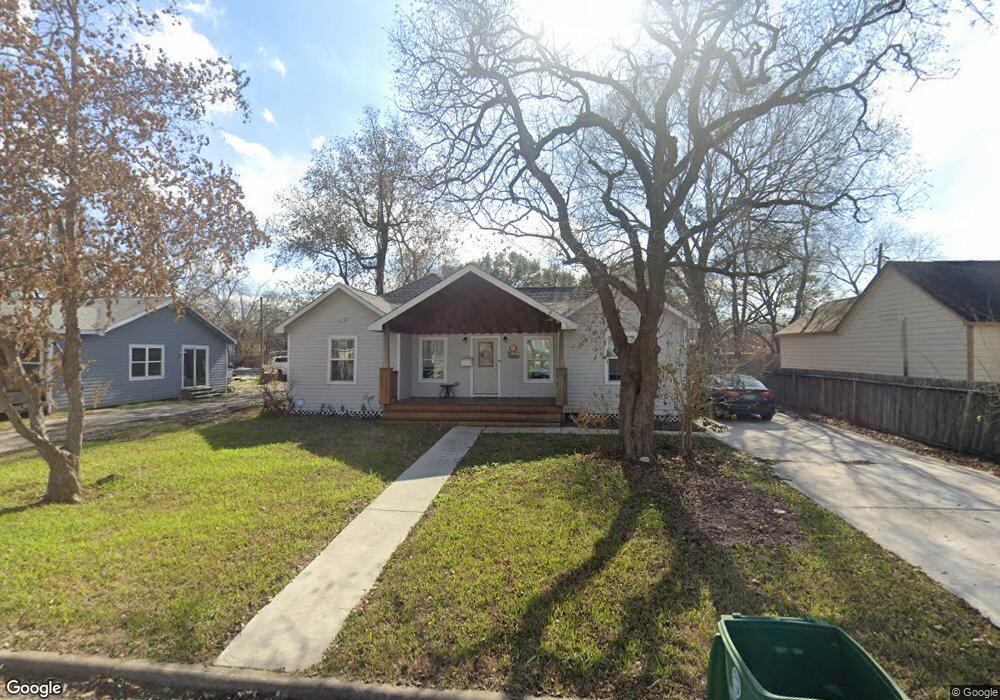 7028 Gammage St, Houston, TX 77087 - photo 1