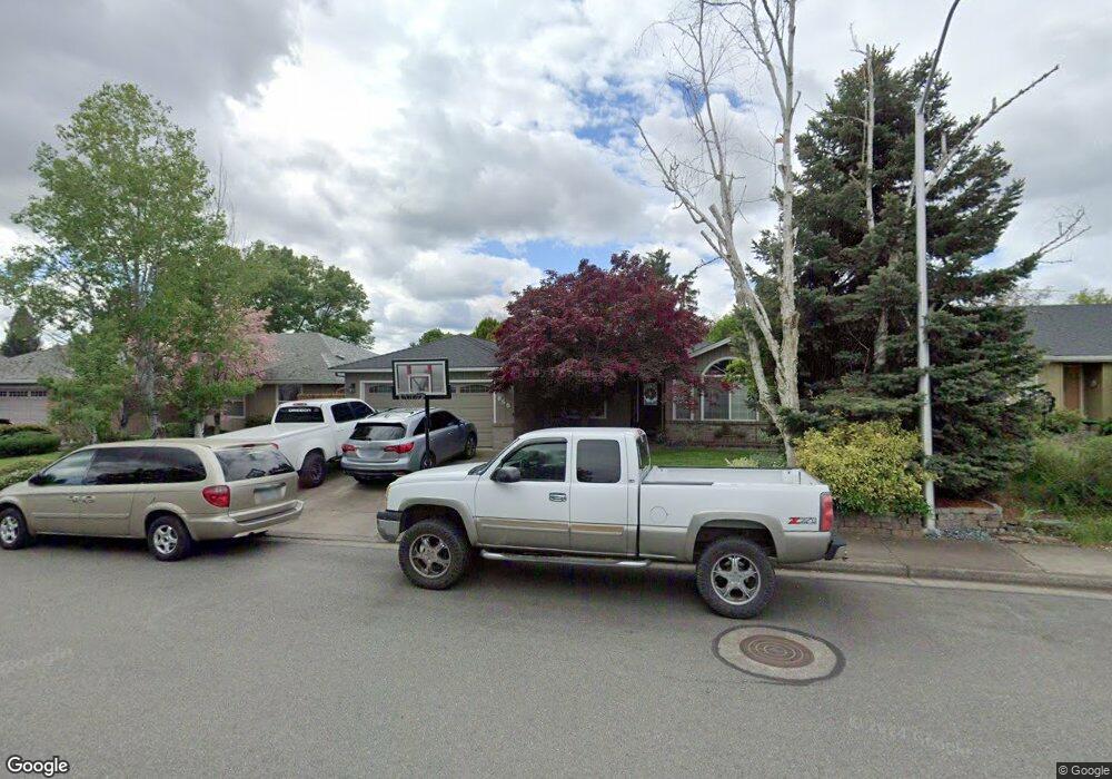 856 Forest Glen Dr, Central Point, OR 97502 - photo 1