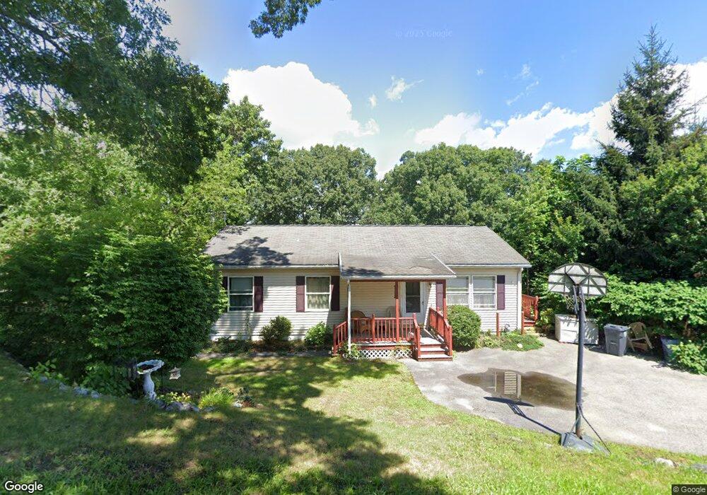 241 Oakland Ave, Methuen, MA 01844 - photo 1