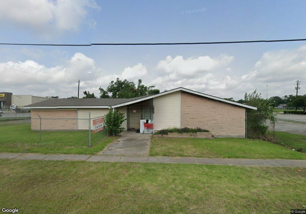 5101 Lockwood Dr, Houston, TX 77026 - photo 1