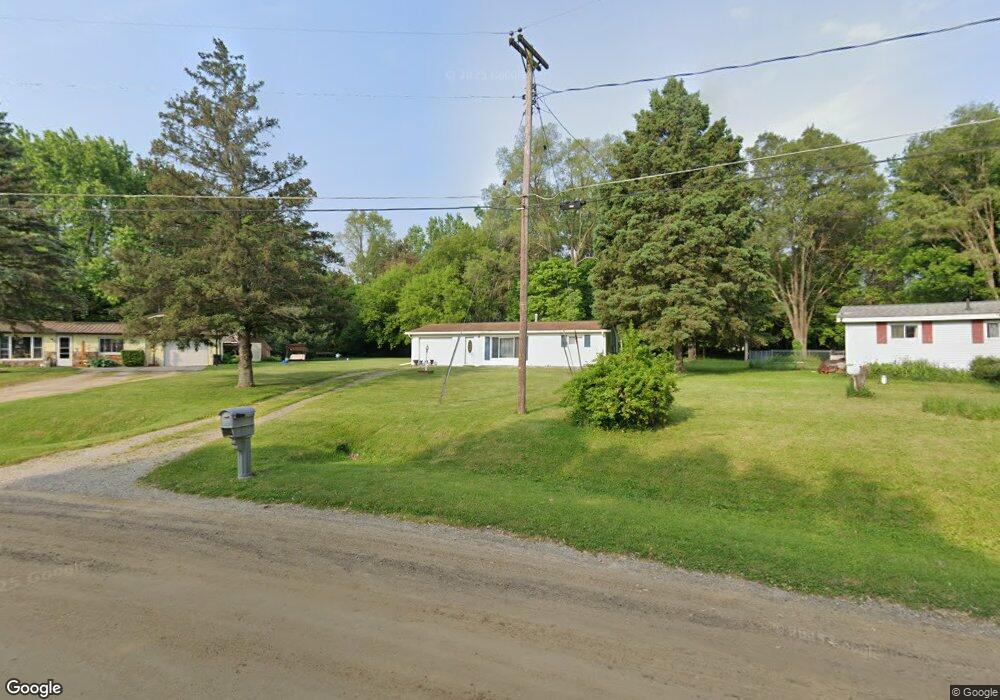 6047 Merton Dr, Flint, MI 48506 - photo 1