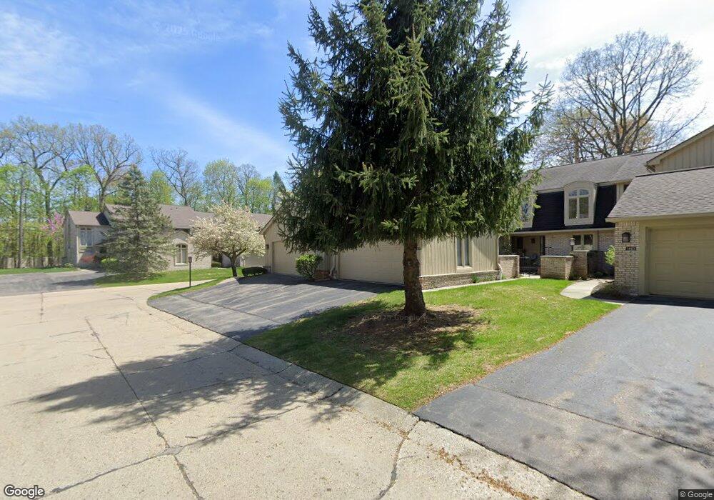 1483 Ravineview Ct unit B 5, Bloomfield Hills, MI 48304 - photo 1