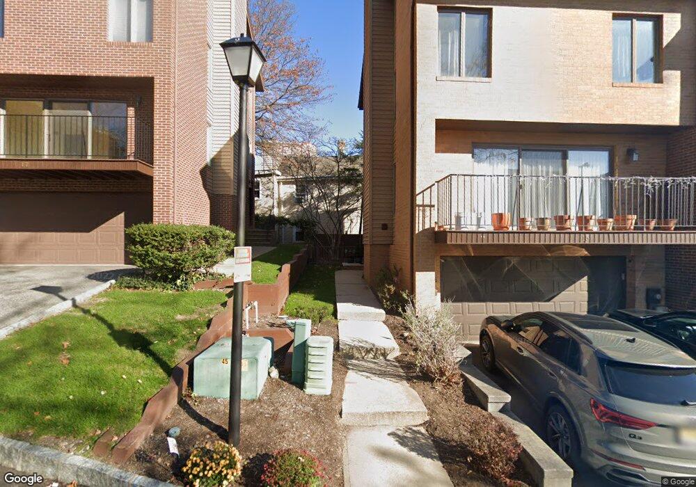 1464 River Rd unit 3, Edgewater, NJ 07020 - photo 1