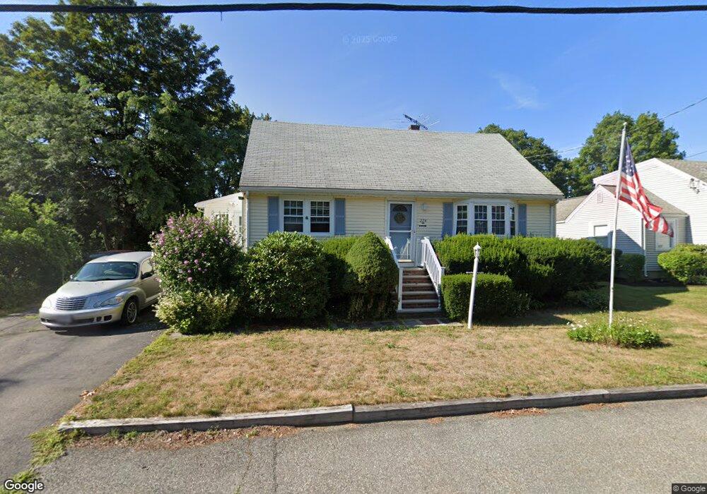 224 Oak St, Wakefield, MA 01880 - photo 1