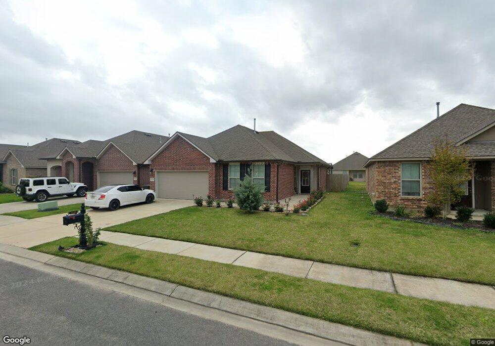 2236 N Lake Michele Cir, Lake Charles, LA 70607 - photo 1