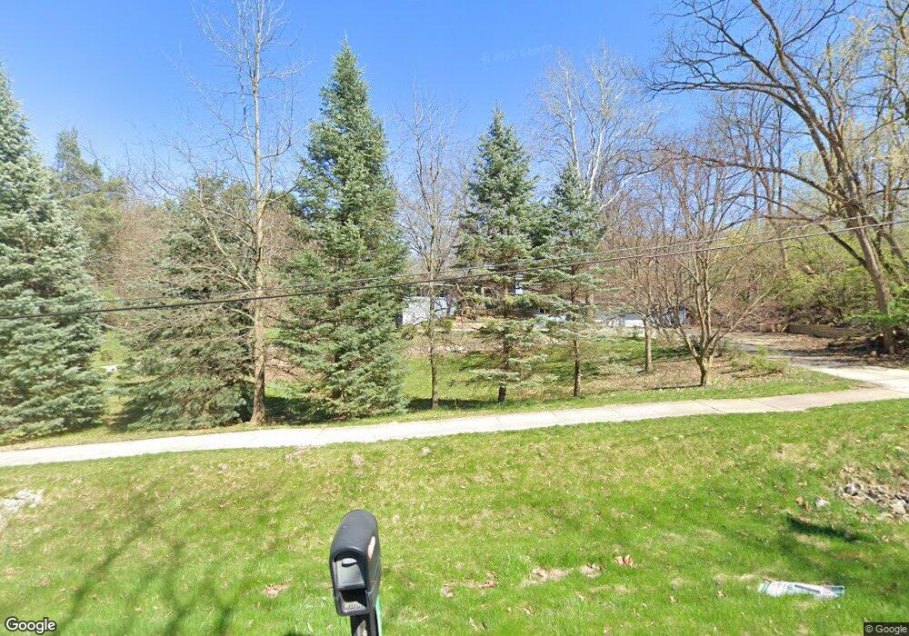 2558 N Maple Rd, Ann Arbor, MI 48103 - photo 1