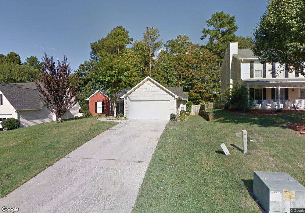 5615 Sugar Crossing Dr unit 3, Sugar Hill, GA 30518 - photo 1