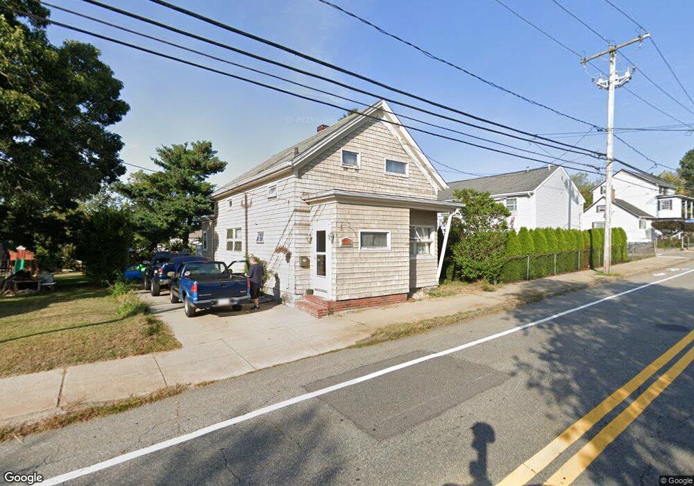 1520 Locust St, Fall River, MA 02723 - photo 1