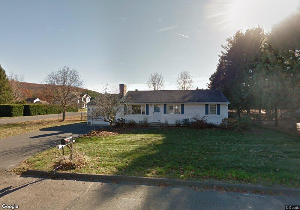 46 Overlook Dr, Easthampton, MA 01027 - photo 1