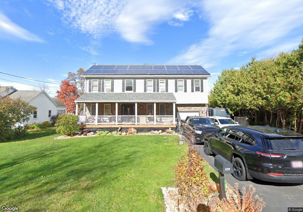 128 Maple Leaf Ln, Shelburne, VT 05482 - photo 1