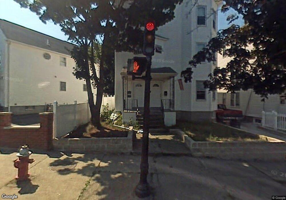 2 Bryant St, Everett, MA 02149 - photo 1