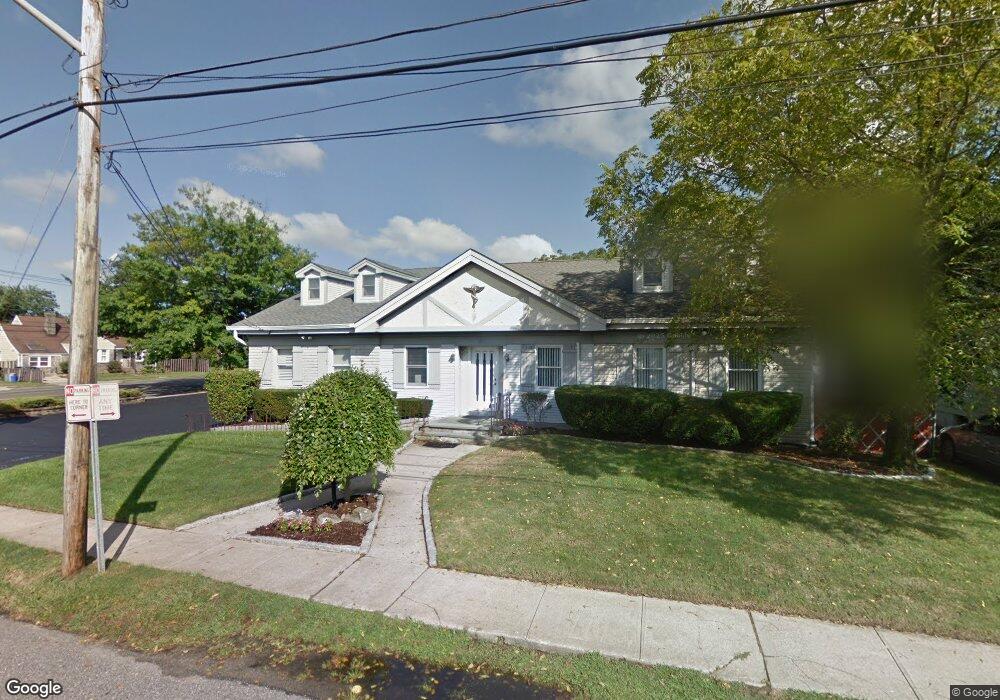 5 Cedar Ct, Copiague, NY 11726 - photo 1