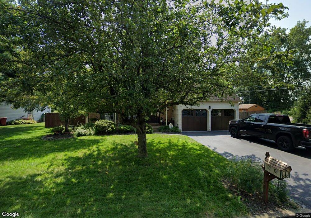 812 Hunter Rd, Easton, PA 18040 - photo 1