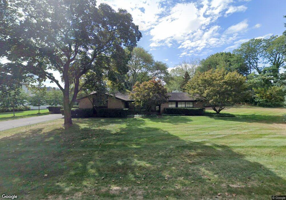 5882 Blandford Rd, Bloomfield Hills, MI 48302 - photo 1