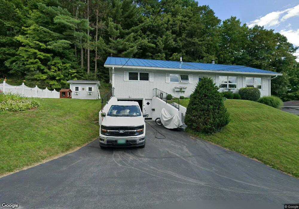 33 Maplewood Ave, Barre, VT 05641 - photo 1