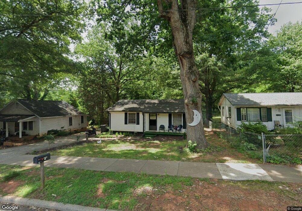 1118 Caldwell St, Statesville, NC 28677 - photo 1