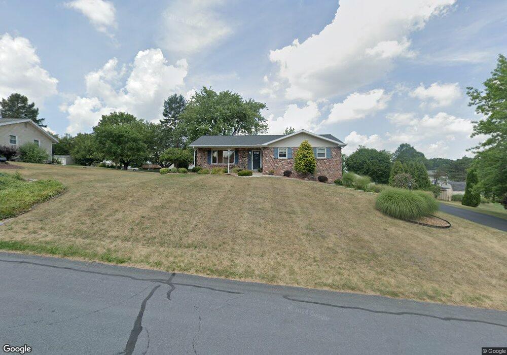 1405 Michael Ln, Coplay, PA 18037 - photo 1