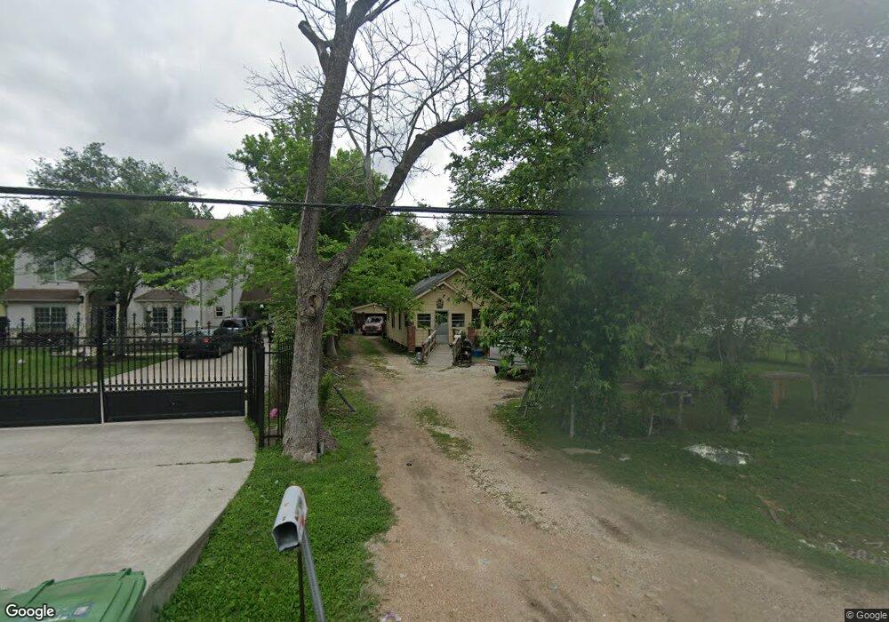 1613 Turner Dr, Houston, TX 77093 - photo 1