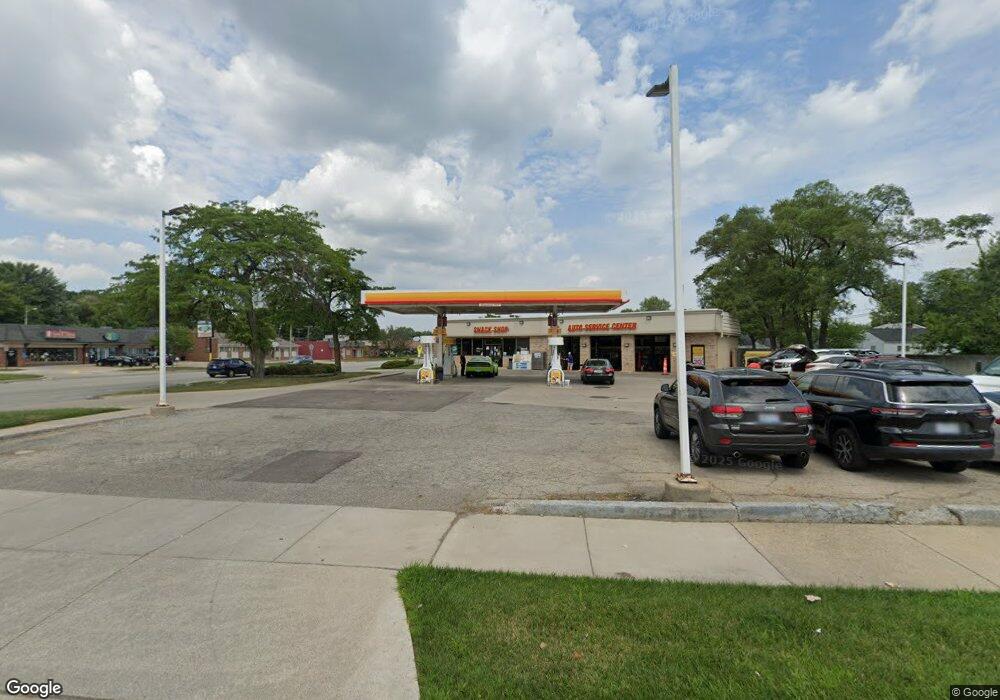 22222 Greater MacK Ave, Saint Clair Shores, MI 48080 - photo 1