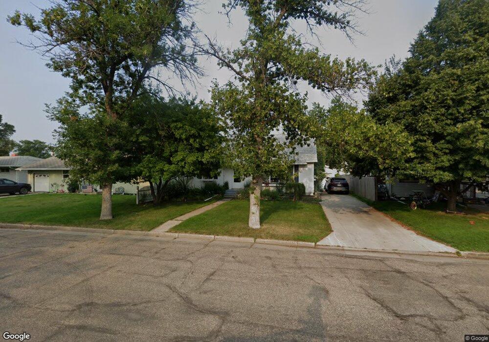 306 13th Ave NE, Jamestown, ND 58401 - photo 1