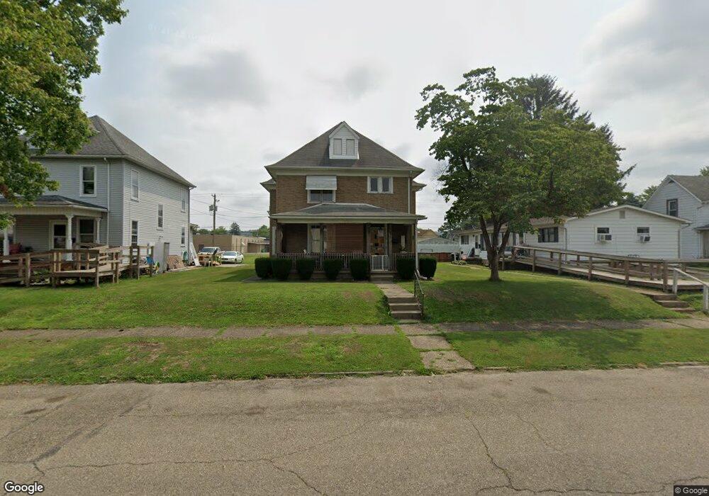 732 S Lawn Ave, Coshocton, OH 43812 - photo 1