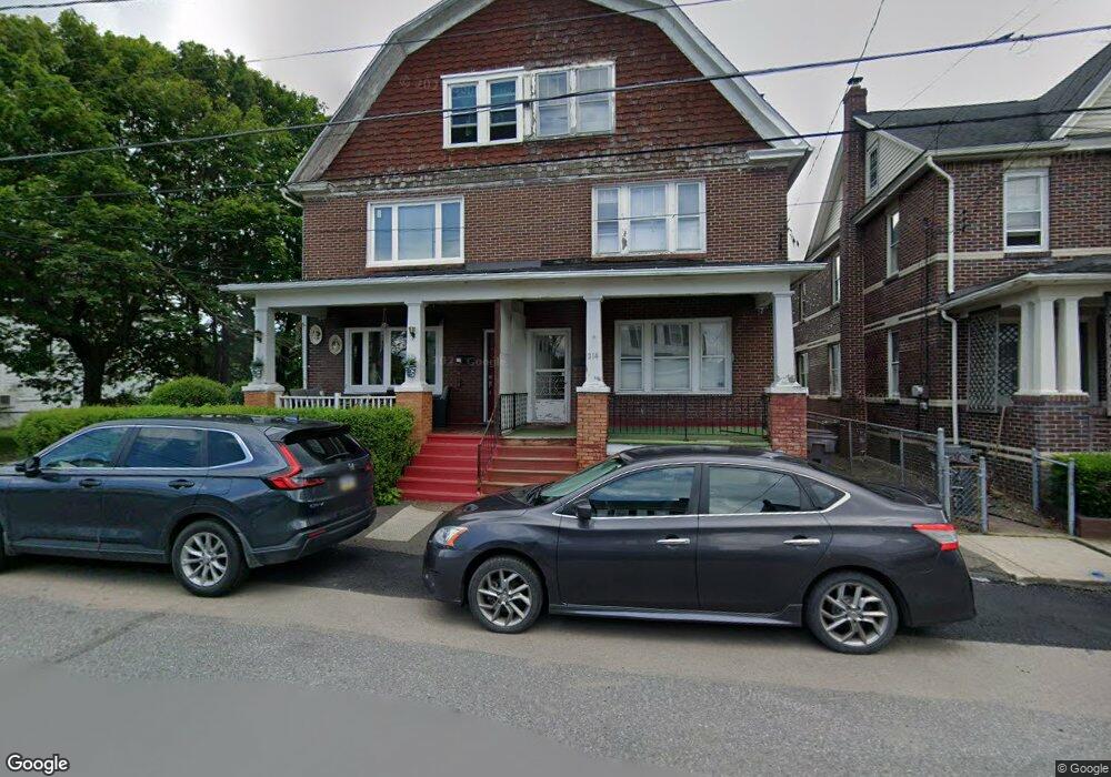 214 E Grant St, McAdoo, PA 18237 - photo 1