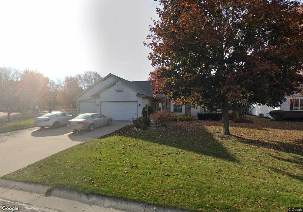 W5835 Easter Lily Dr, Appleton, WI 54915 - photo 1