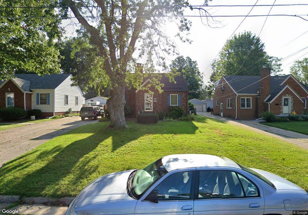 2721 48th St, Des Moines, IA 50310 - photo 1