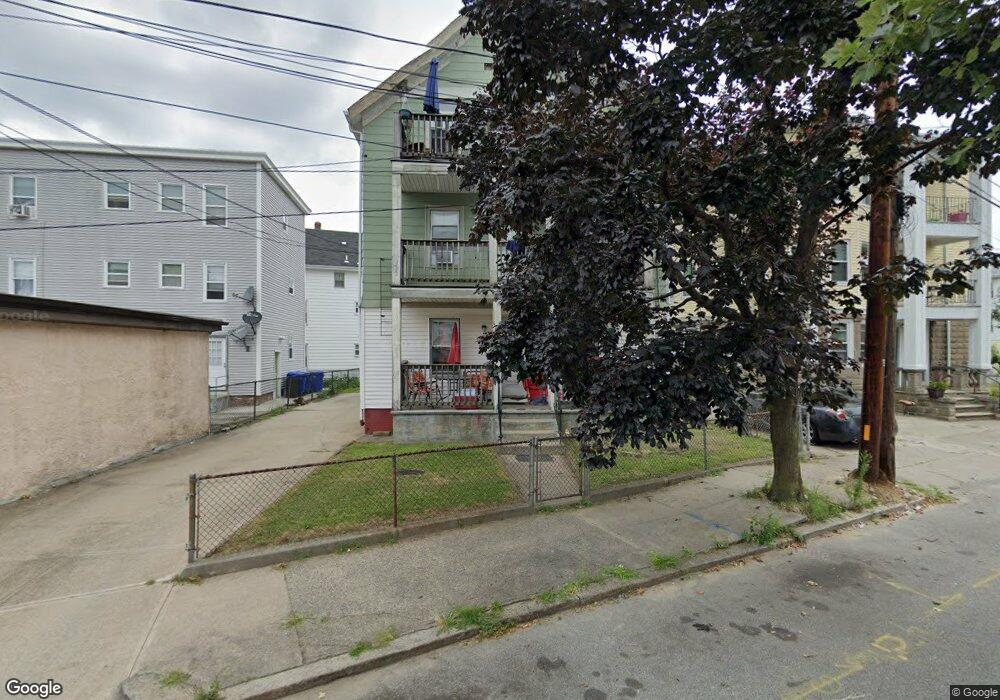 8 Magnolia St, Pawtucket, RI 02860 - photo 1