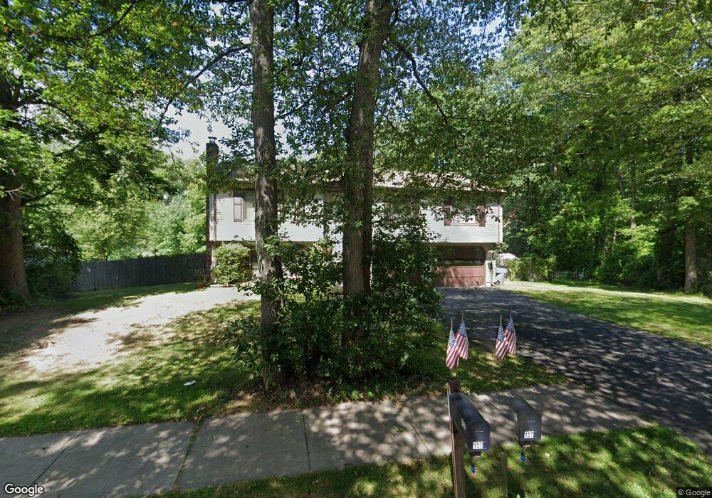 157 Weymouth Rd, Enfield, CT 06082 - photo 1