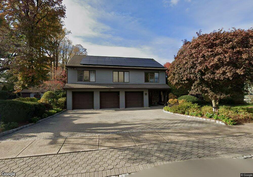 47 Roosevelt St, Roseland, NJ 07068 - photo 1