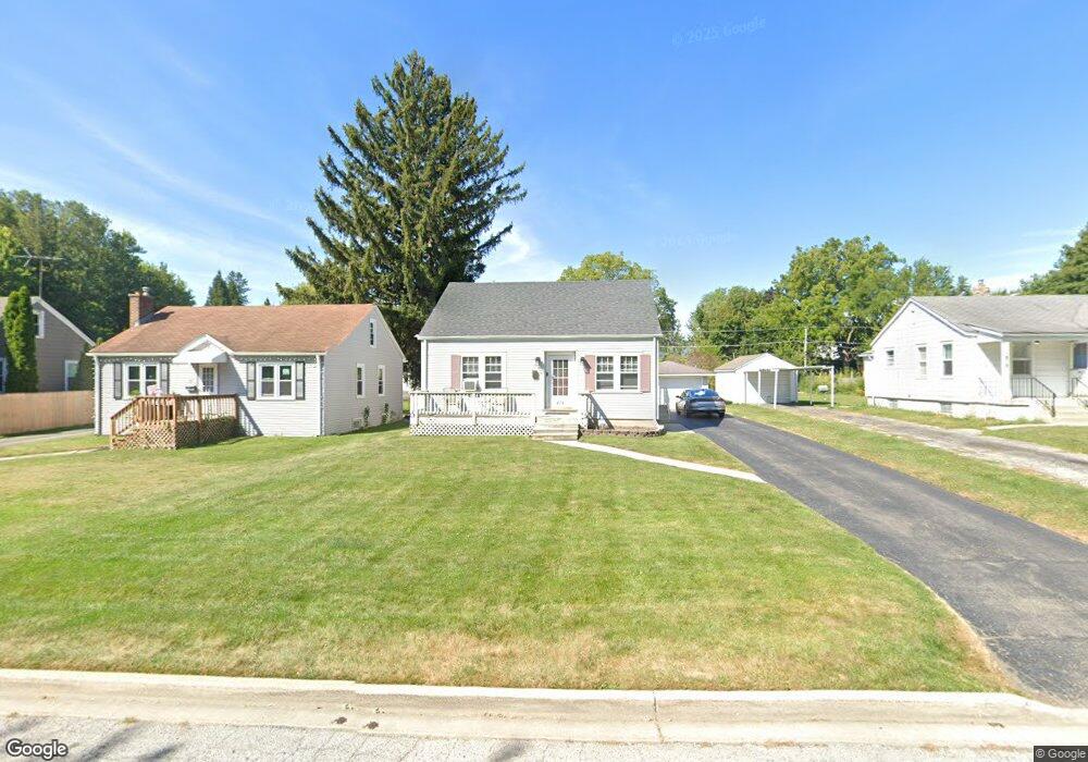 814 Flossmoor Ave, Waukegan, IL 60085 - photo 1